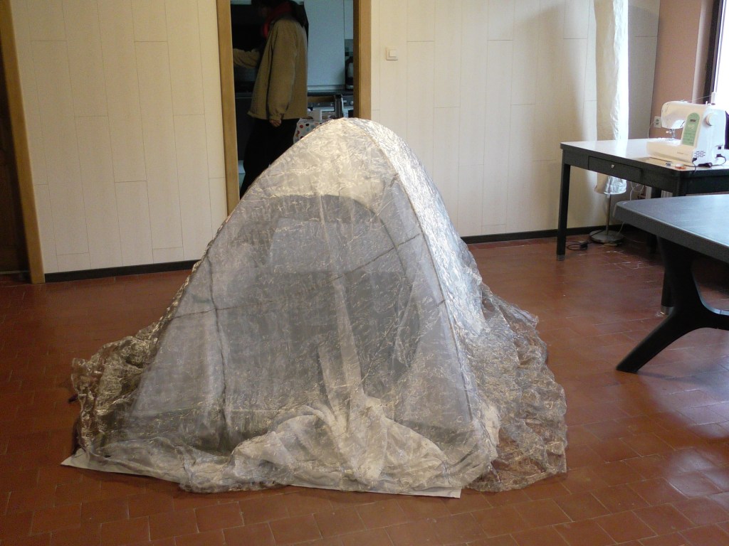 Tente avec voile écran Pro et Admantan003
